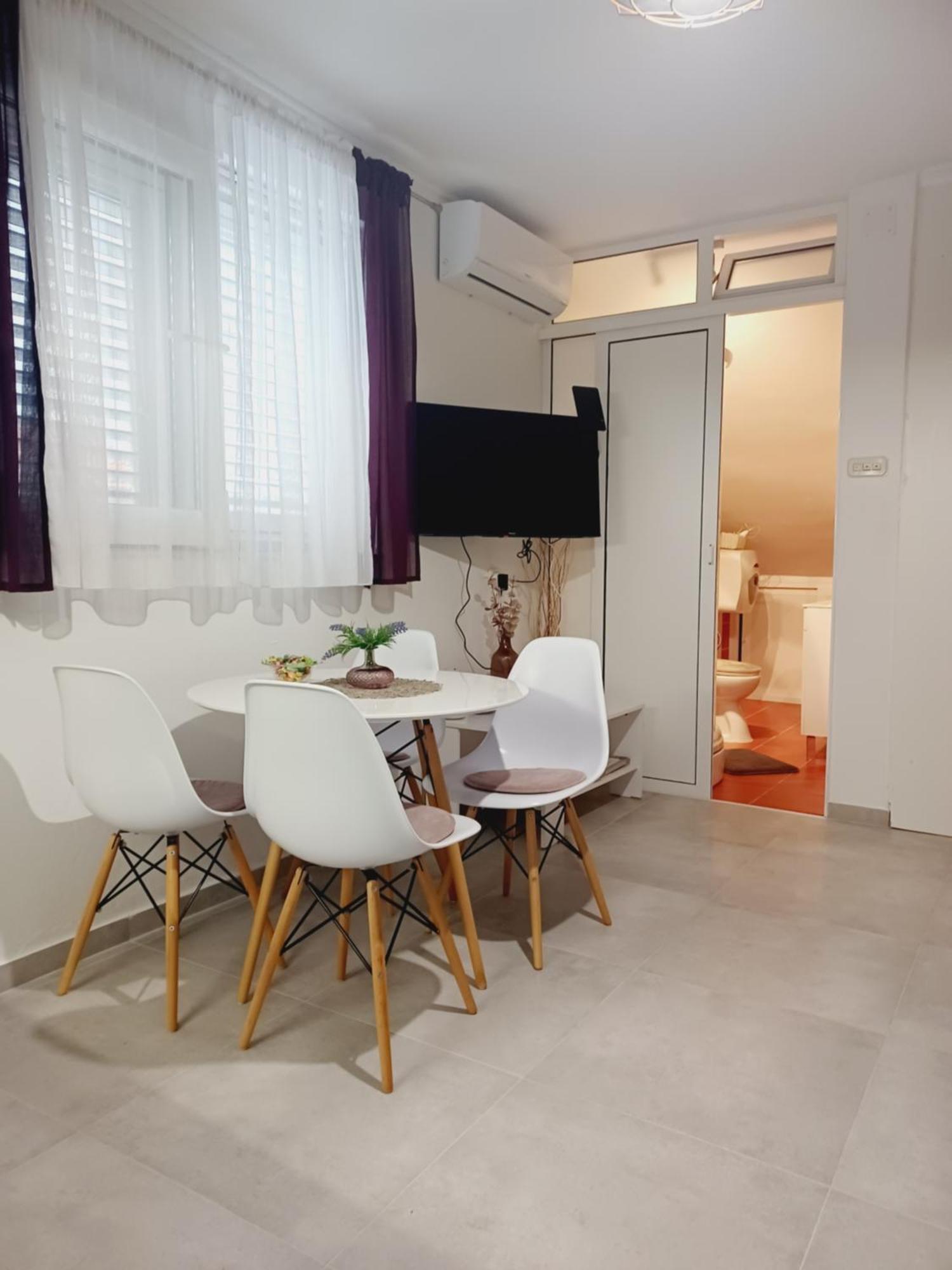 Apartment Mira Trogir Exterior photo