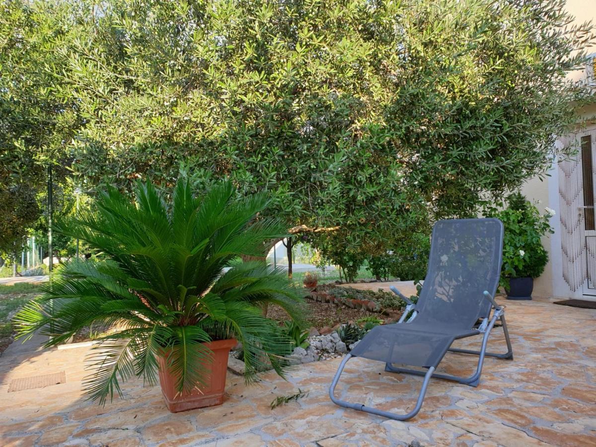 Apartment Mira Trogir Exterior photo